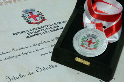 Morador de Londrina recebe título nacional que o coloca entre os melhores  enxadristas do País